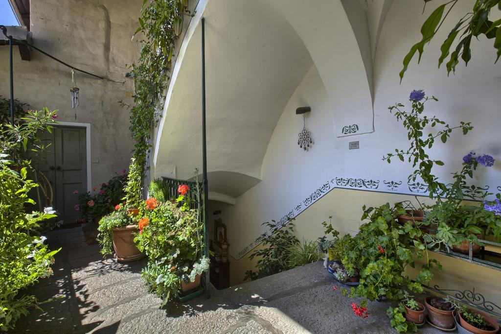 B&B La Rampichina Ивреа Экстерьер фото